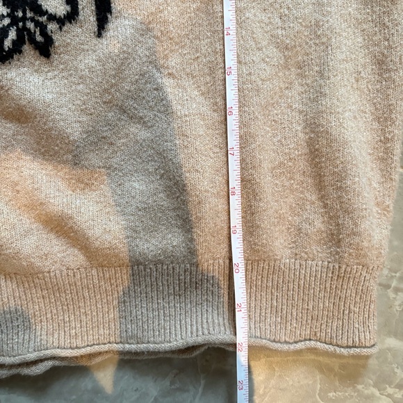 Loft Women’s Deer Sweater Beige Tan Sz M Crew Neck Pullover Cozy Preppy Classic - Picture 7 of 9